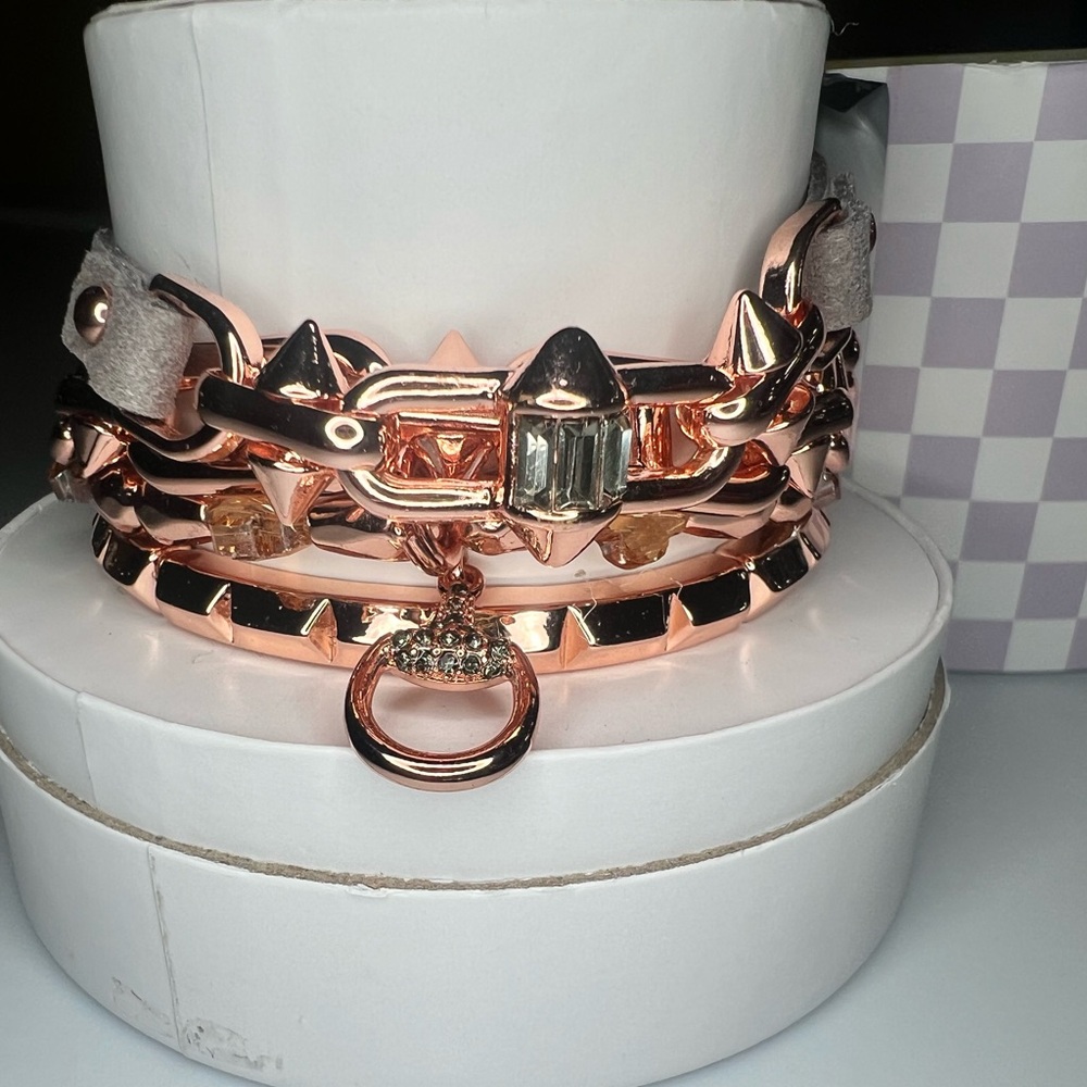 Bomb Party Rose Gold stackable bracelet set